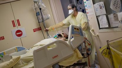 Un patient atteint du coronavirus, au CHU de Nantes.