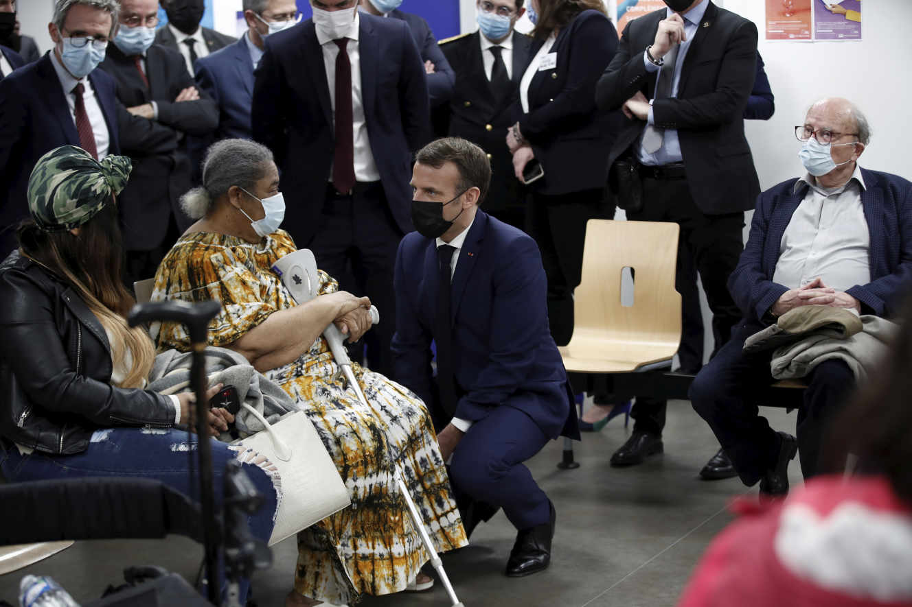 Emmanuel Macron, le 1er mars 2021 à Bobigny (Seine-Saint-Denis).