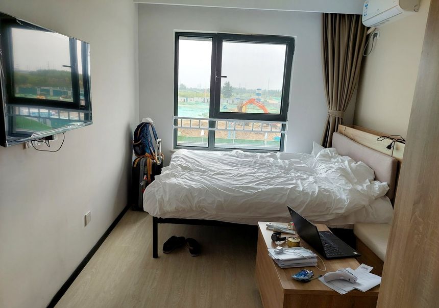 La chambre de quarantaine de notre correspondant en Chine Sébastien Berriot.
